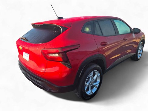New 2026 Chevrolet Trax LS image 4
