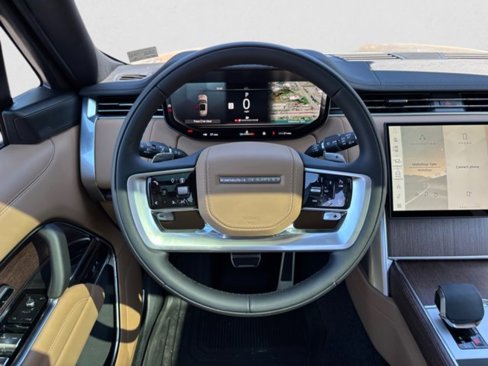 New 2025 Land Rover Range Rover Long Wheelbase SE image 15