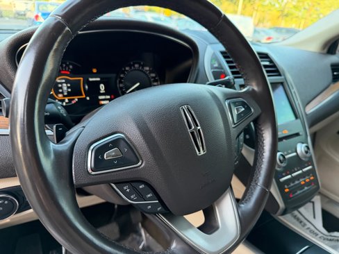 Used 2019 Lincoln MKC Select w/ MKC Climate Package image 14