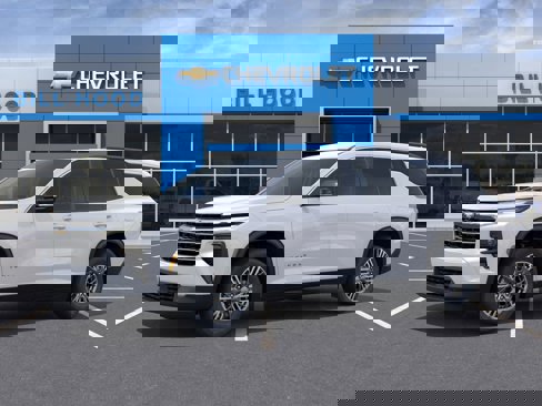 New 2026 Chevrolet Traverse LT image 1