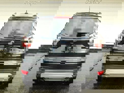 Used 2018 Ford Escape SEL image 6