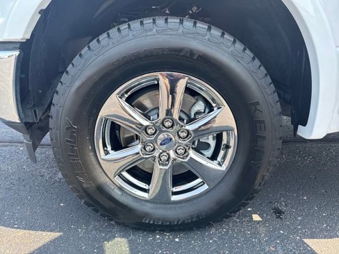 Used 2020 Ford F150 Lariat w/ Equipment Group 502A Luxury image 27