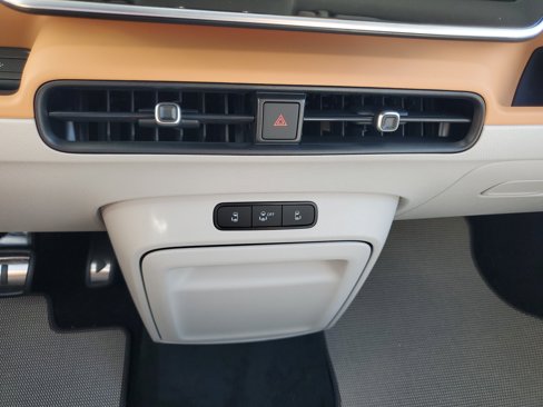 New 2025 Volkswagen ID. Buzz Pro S Plus image 27