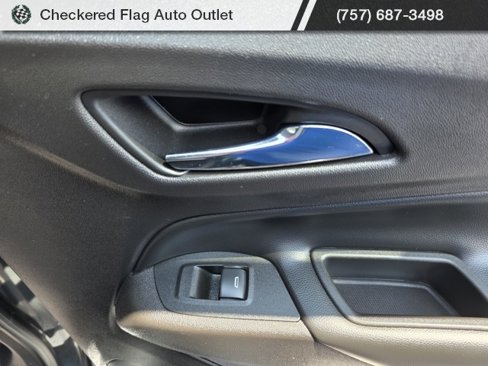 Used 2018 Chevrolet Equinox LT image 46