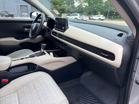 Used 2024 Honda HR-V LX image 36