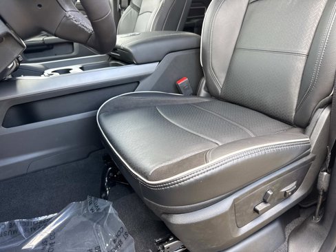 New 2025 RAM 2500 Laramie image 19