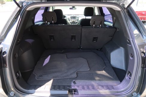 Used 2020 Chevrolet Equinox LS image 11