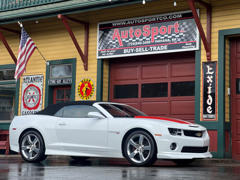 Used 2011 Chevrolet Camaro SS image 3