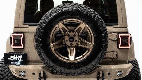 Used 2025 Jeep Wrangler Sport image 40