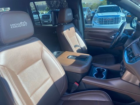 Used 2022 Chevrolet Suburban High Country image 40