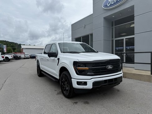 New 2025 Ford F150 XLT w/ Equipment Group 302A MID image 44