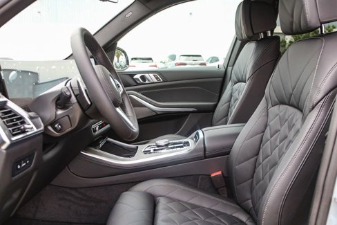 New 2026 BMW X5 xDrive50e w/ M Sport Package image 17