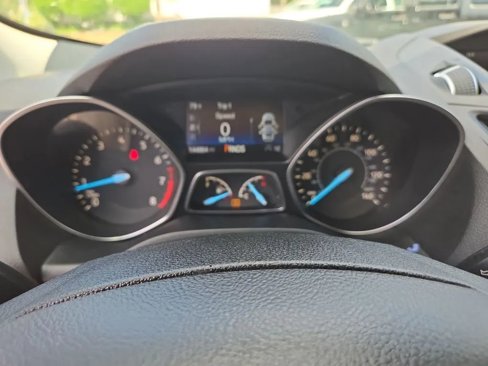 Used 2018 Ford Escape SE image 17