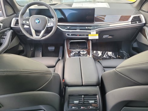 Used 2026 BMW X5 xDrive50e w/ Executive Package image 13