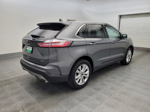 Used 2024 Ford Edge Titanium image 9