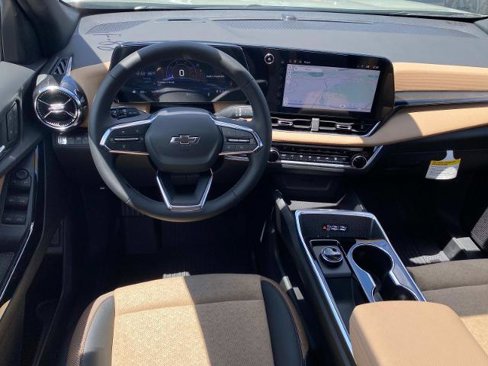 New 2026 Chevrolet Equinox ACTIV w/ Convenience Package III image 8