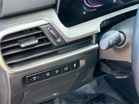 Used 2024 Kia Telluride EX X-Line image 10