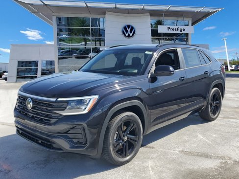 New 2026 Volkswagen Atlas Cross Sport SEL R-Line image 2