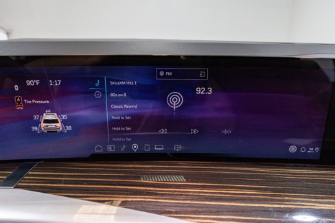 Used 2025 Cadillac Escalade Premium Luxury image 23