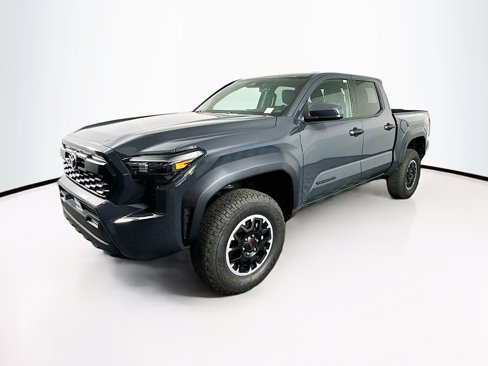 Used 2025 Toyota Tacoma TRD Off-Road image 3