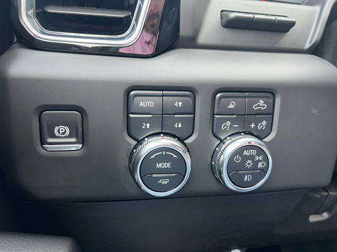 Used 2025 GMC Sierra 3500 Denali w/ Denali Reserve Package image 41