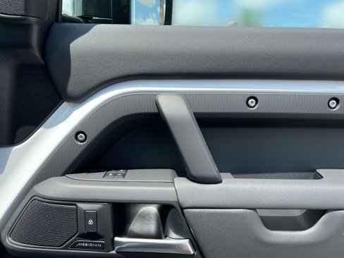 New 2025 Land Rover Defender 130 S image 24