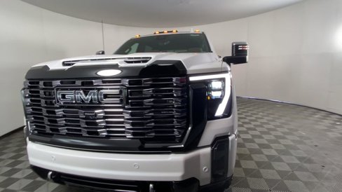 New 2025 GMC Sierra 2500 Denali Ultimate image 6