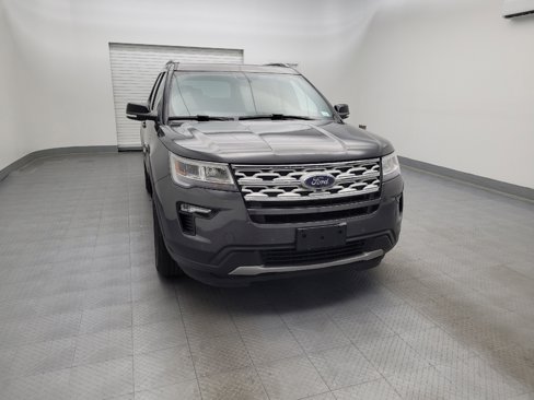 Used 2018 Ford Explorer XLT w/ Equipment Group 202A image 14