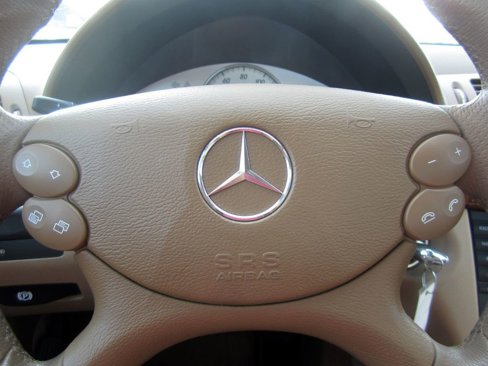 Used 2009 Mercedes-Benz E 350 Sedan image 24
