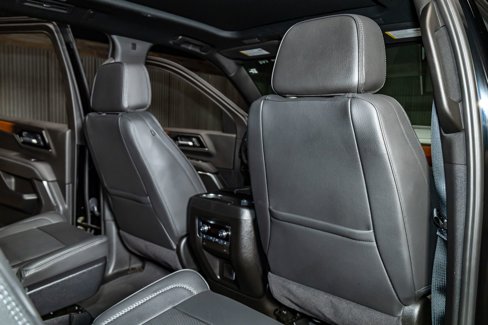 Used 2025 GMC Yukon XL Denali image 31