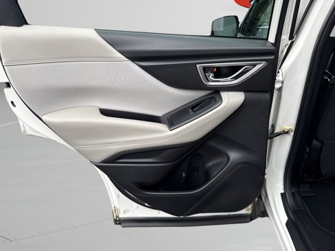 Used 2023 Subaru Forester Premium image 8