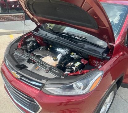 Used 2021 Chevrolet Trax LT w/ LT Convenience Package image 35