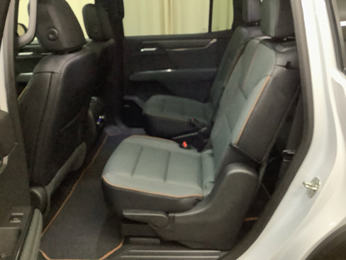 New 2026 GMC Acadia AT4 w/ Super Cruise Package image 15