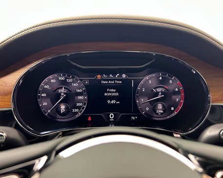 Used 2024 Bentley Continental GT V8 image 27