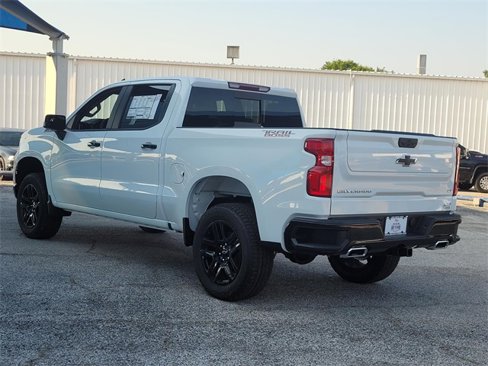 New 2026 Chevrolet Silverado 1500 LT Trail Boss w/ Convenience Package II image 3