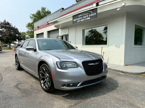 Used 2016 Chrysler 300 S image 7