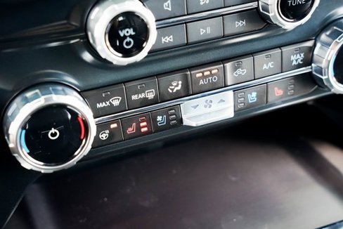 Used 2024 Ford F150 Platinum image 28