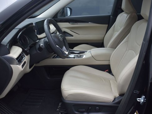 Certified 2025 INFINITI QX60 Pure image 12
