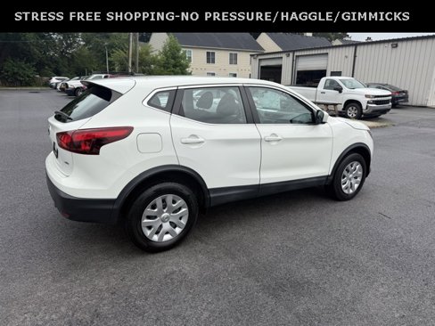 Used 2019 Nissan Rogue Sport S image 3