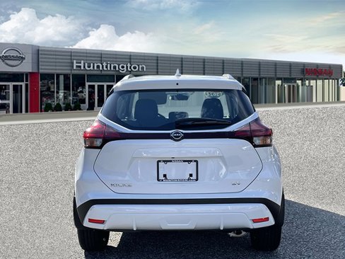 Used 2024 Nissan Kicks SV image 7
