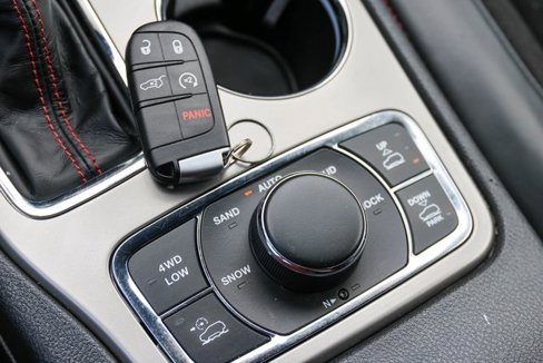 Used 2021 Jeep Grand Cherokee Trailhawk image 25