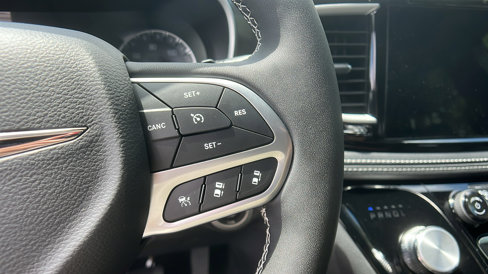New 2025 Chrysler Pacifica Select image 25
