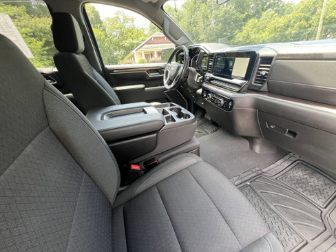 Used 2022 Chevrolet Silverado 1500 LT image 17