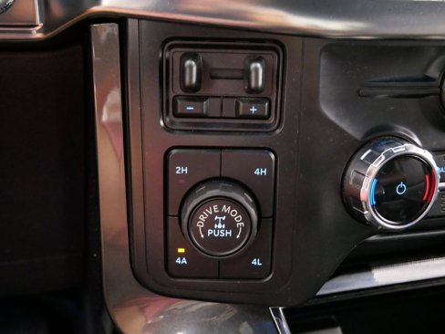 Used 2022 Ford F150 Lariat w/ FX4 Off-Road Package image 40