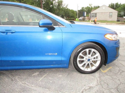 Used 2019 Ford Fusion SE image 10