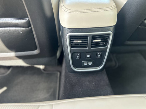Used 2018 Chrysler 300 Limited w/ Safetytec Plus Group image 23