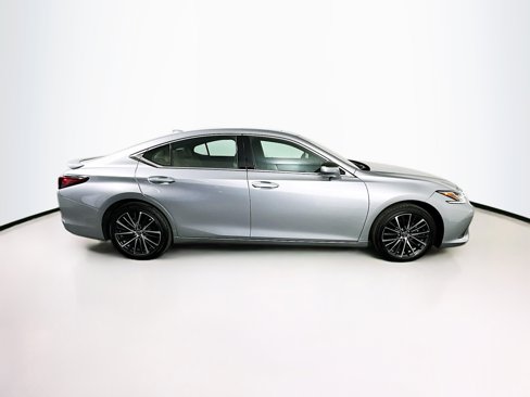 Used 2025 Lexus ES 300h w/ Premium Package image 10