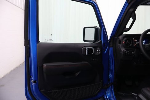 New 2025 Jeep Wrangler Unlimited Rubicon image 9