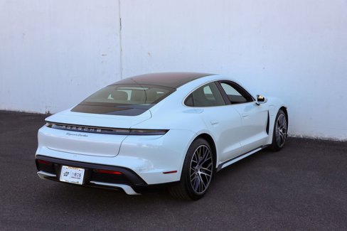 Used 2020 Porsche Taycan Turbo image 34