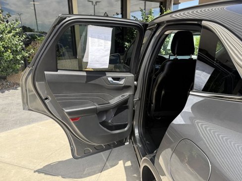 Certified 2025 Ford Escape SE image 17